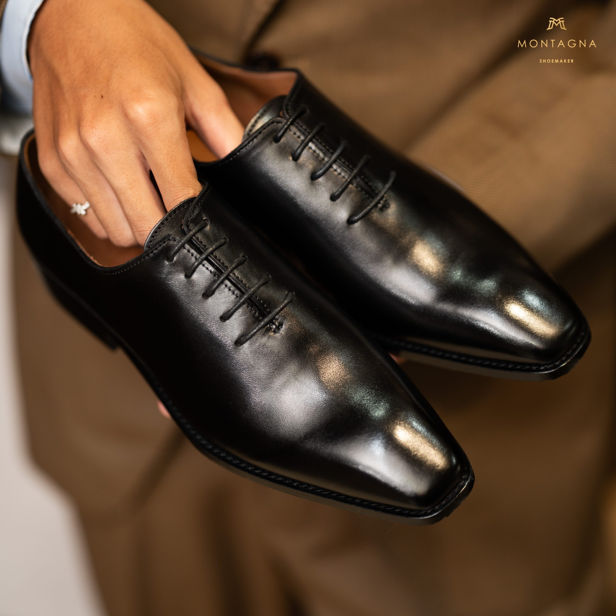 TNS09810 Oxford Wholecut